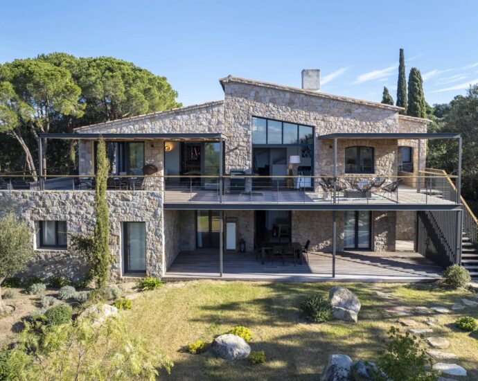 Porto-Vecchio, Domaine de Cala Rossa, villa 8 chambres, piscine et plage à pied