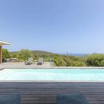Porto-Vecchio, Santa Giulia, villa d&rsquo;architecte, 4 chambres, piscine, vue mer, proche plage