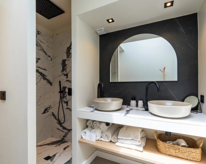 Exclusivité, Bonifacio, hôtel 4 étoiles, 10 suites privatives, piscine