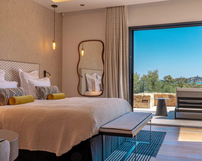 Caramontino, sea-view Hôtel Villa with panoramic views, 7 bedrooms, swimming pool, jacuzzi, fitness room, walking distance to the beach