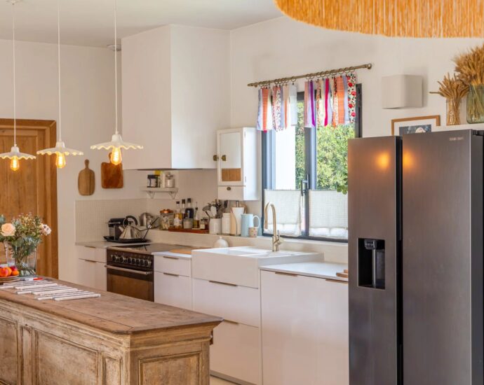 Exclusivité, Sainte-Lucie de Porto-Vecchio, Villa contemporaine, 4 chambres, piscine, aperçu mer, proche plage