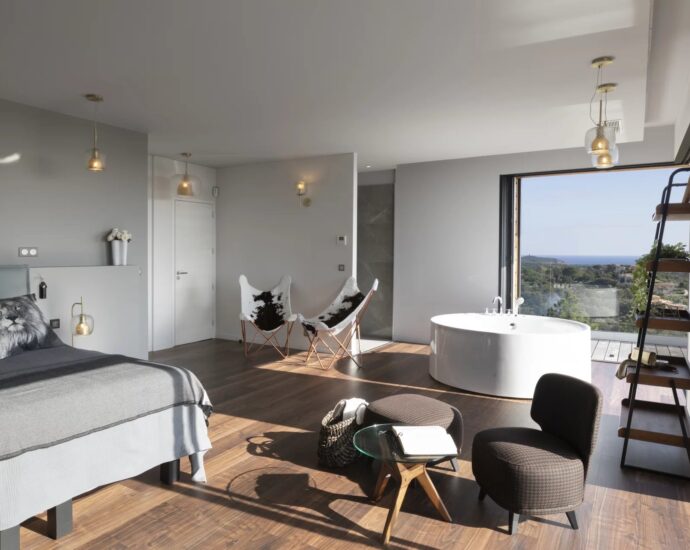 Saint-Cyprien, villa 7 chambres, vue mer panoramique, piscine