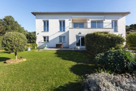 Exclusive, Costa di Villanova, Contemporary Villa with Panoramic Sea Views, 6 Bedrooms, 2 Independent Apartments, Pool, Close to Beaches and Ajaccio