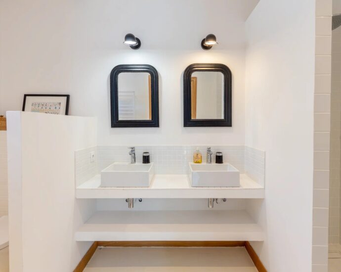 Exclusivité, Sainte-Lucie de Porto-Vecchio, Villa contemporaine, 4 chambres, piscine, aperçu mer, proche plage