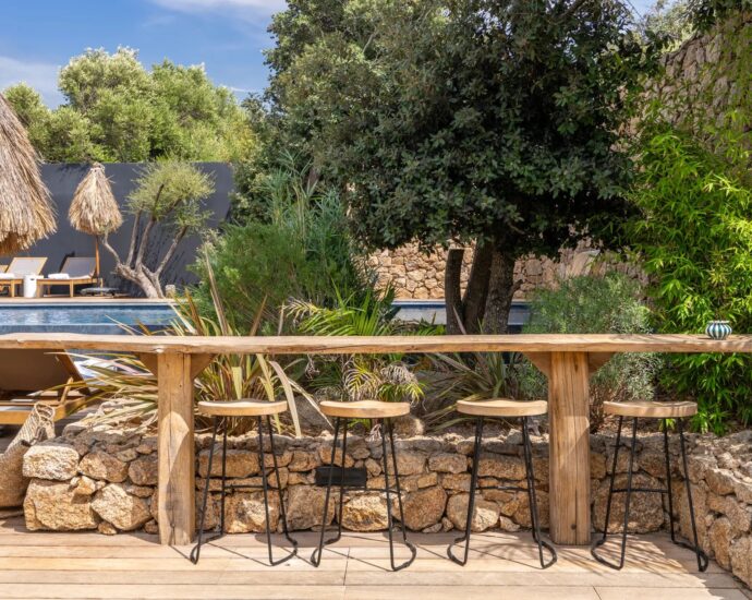 Exclusivité, Bonifacio, hôtel 4 étoiles, 10 suites privatives, piscine