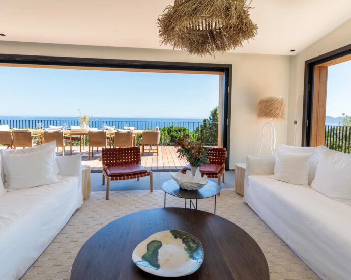 Porto-Vecchio, Palombaggia, Villa vue mer panoramique, 6 chambres, piscine chauffée, plage à pied