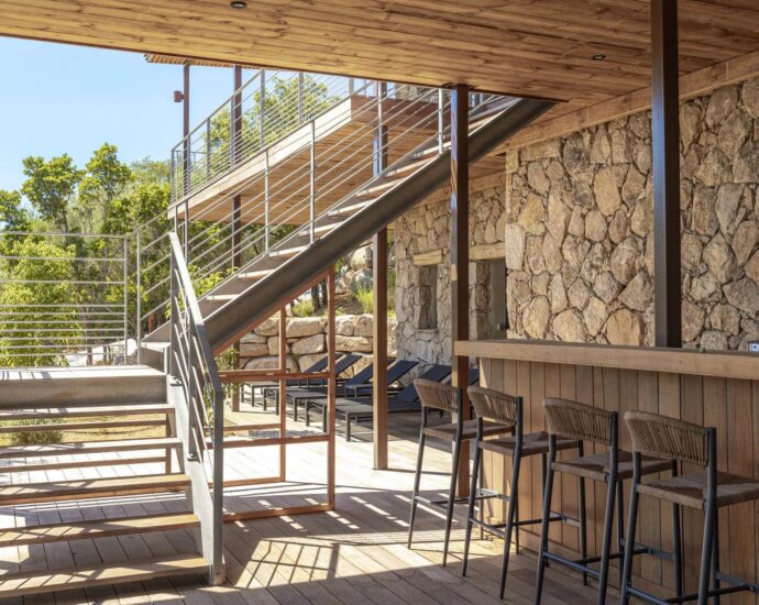 Saint-Cyprien, villa d’architecte, 7 chambres, piscine, vue mer, plage à pied