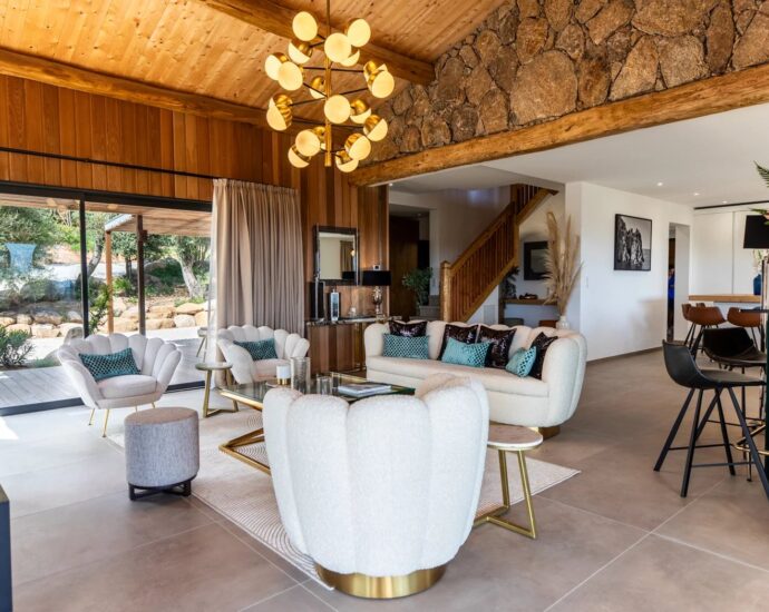 Arasu, villa d’architecte, 7 chambres, piscine, vue mer, plage à pied