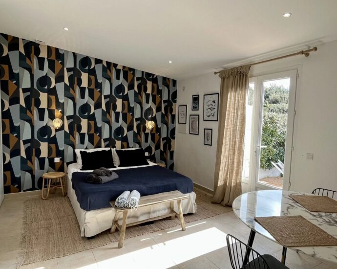 Bonifacio, Guesthouse, 12 Studios, Beach within Walking Distance