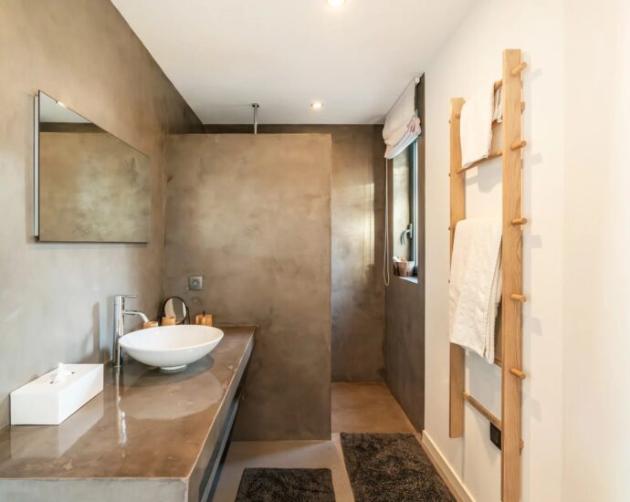 Exclusivité, Domaine de Cala Rossa, La Testa, Propriété exceptionnelle pied dans l&rsquo;eau, 2 villas, 7 chambres, piscine, plage à pied, vue mer panoramique