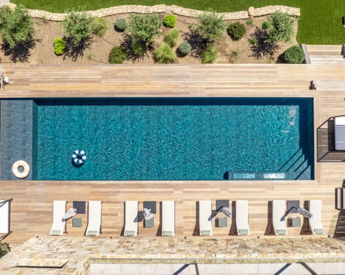 Caramontino, sea-view Hôtel Villa with panoramic views, 7 bedrooms, swimming pool, jacuzzi, fitness room, walking distance to the beach