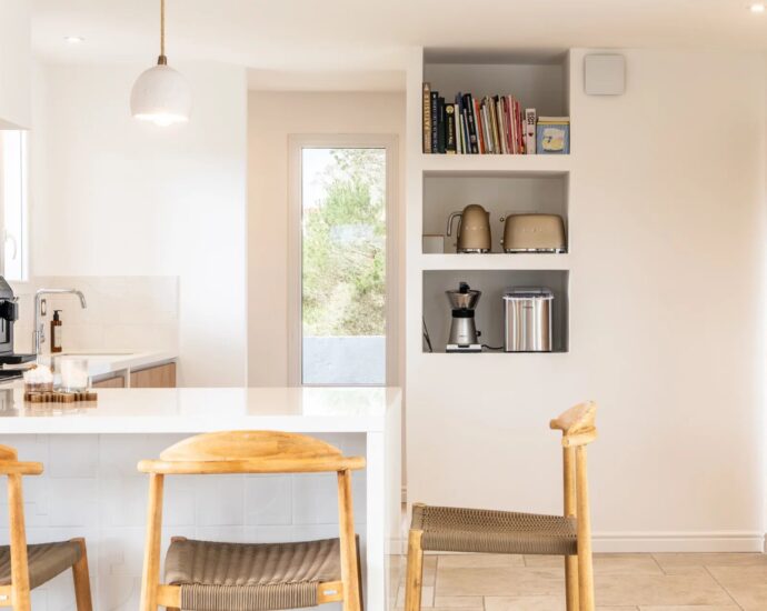 Porto-Vecchio, Villa plain-pied, 4 chambres, proche plage Palombagia, piscine