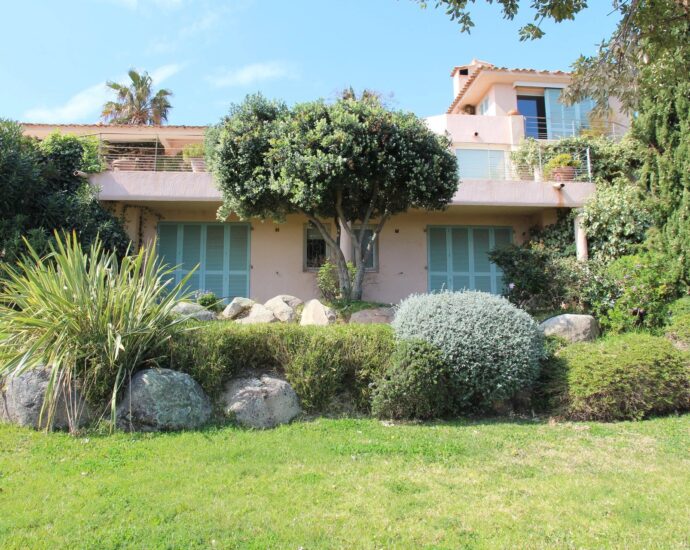 Cala Rossa, Domaine de la Tour, Villa vue mer panoramique, 6 chambres, piscine, plage à pied