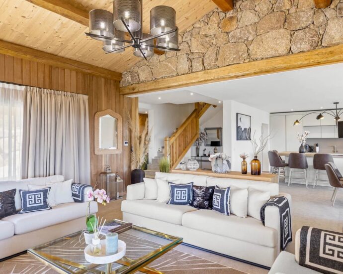 Saint-Cyprien, villa d’architecte, 7 chambres, piscine, vue mer, plage à pied