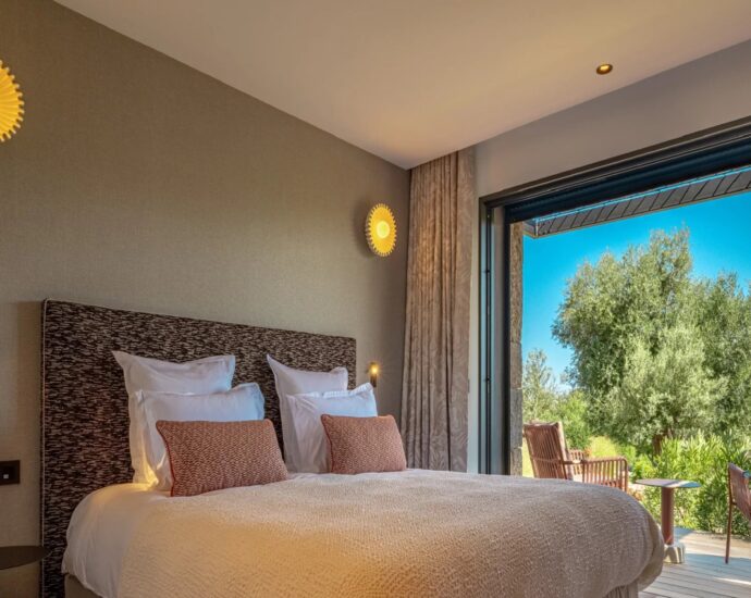 Caramontino, sea-view Hôtel Villa with panoramic views, 7 bedrooms, swimming pool, jacuzzi, fitness room, walking distance to the beach