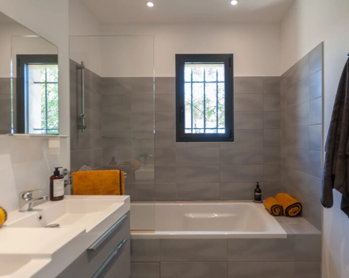 Cala Rossa, Domaine de la Tour, Villa vue mer panoramique, 7 chambres, piscine, plage à pied