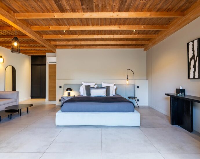 Exclusivité, Bonifacio, hôtel 4 étoiles, 10 suites privatives, piscine