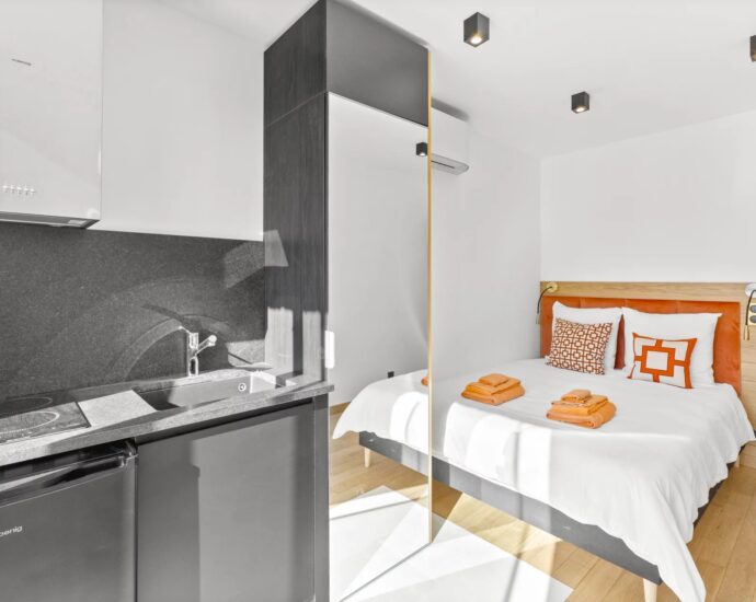 Porto-Vecchio, Palombaggia, Villa vue mer panoramique, 7 chambres, salle de sport, piscine chauffée, plage à pieds