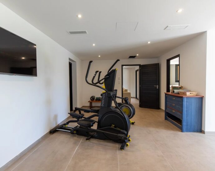 Arasu, villa d’architecte, 7 chambres, piscine, vue mer, plage à pied