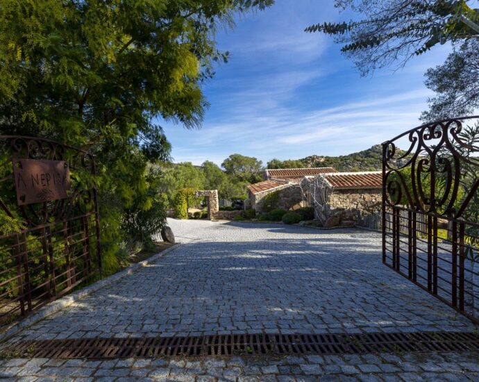 Palombaggia, bergerie avec piscine, vue dégagée,  proche plage
