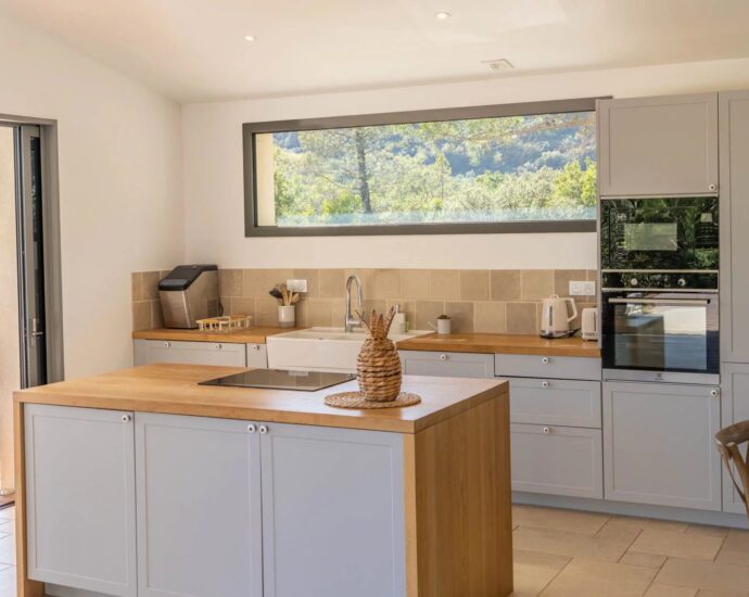 Sotta, Petra Longa Filippi, Villa 4 bedrooms, heated pool, mountain view, close to the beach