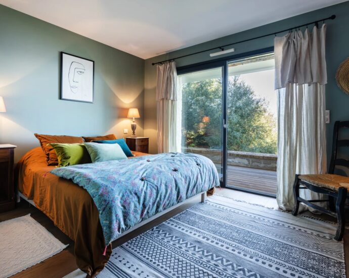 Exclusivité, Valinco, Villa d&rsquo;architecte, 7 chambres, Piscine, Vue mer panoramique, Proche plages