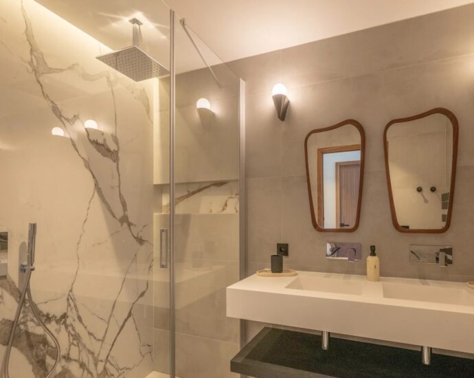 Caramontino, sea-view Hôtel Villa with panoramic views, 7 bedrooms, swimming pool, jacuzzi, fitness room, walking distance to the beach