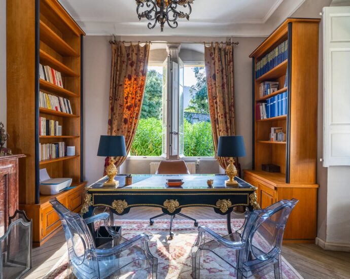 Oletta, 7 bedroom villa, Maison de Maître, one outbuilding, heated pool, close to beaches