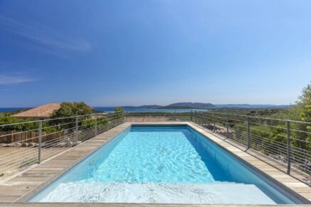 Saint-Cyprien, villa d’architecte, 7 chambres, piscine, vue mer, plage à pied