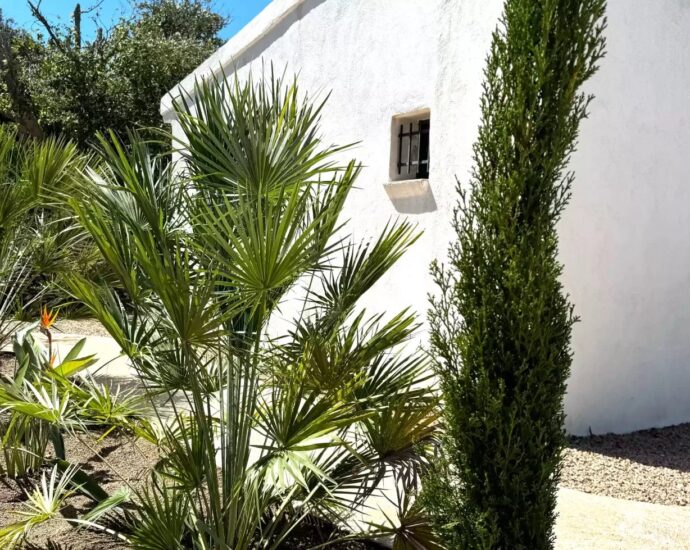 Bonifacio, Guesthouse, 12 Studios, Beach within Walking Distance