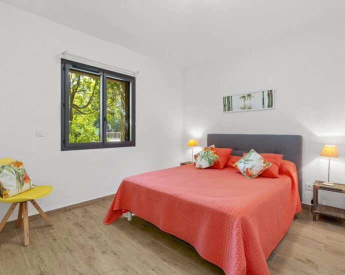 Porto Vecchio, Domaine de Cala Rossa, villa 2 chambres, proche plage