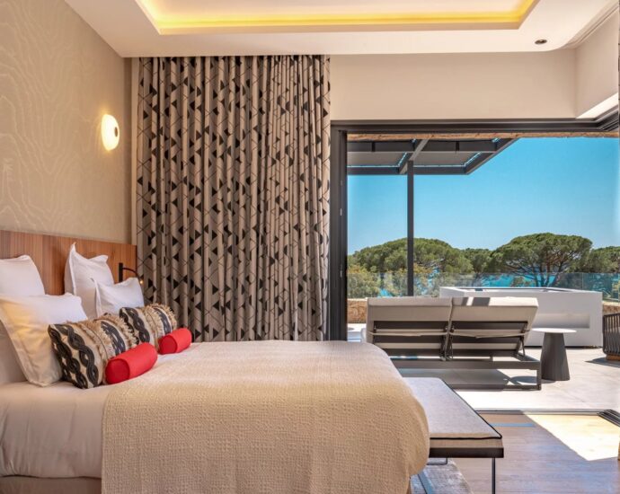 Caramontino, sea-view Hôtel Villa with panoramic views, 7 bedrooms, swimming pool, jacuzzi, fitness room, walking distance to the beach