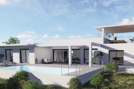 Arasu, land of approximately 17,846 sq.ft , near the beach