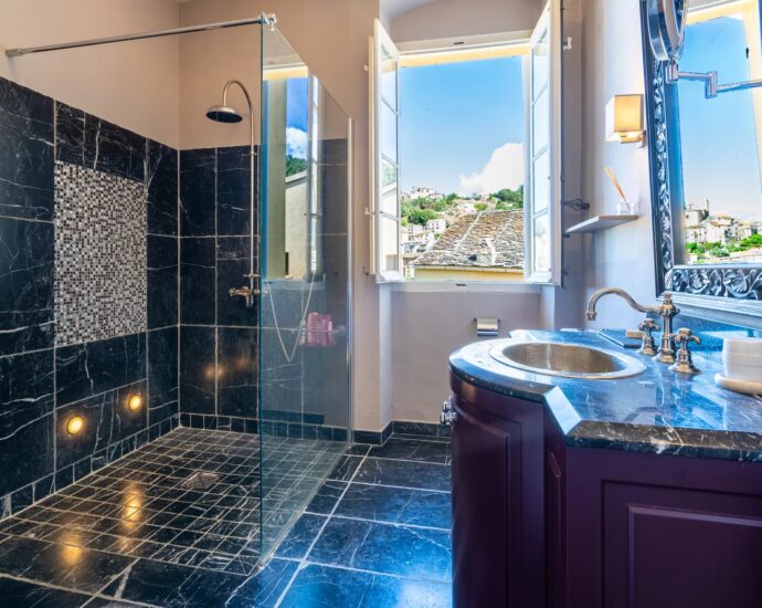 Oletta, 7 bedroom villa, Maison de Maître, one outbuilding, heated pool, close to beaches