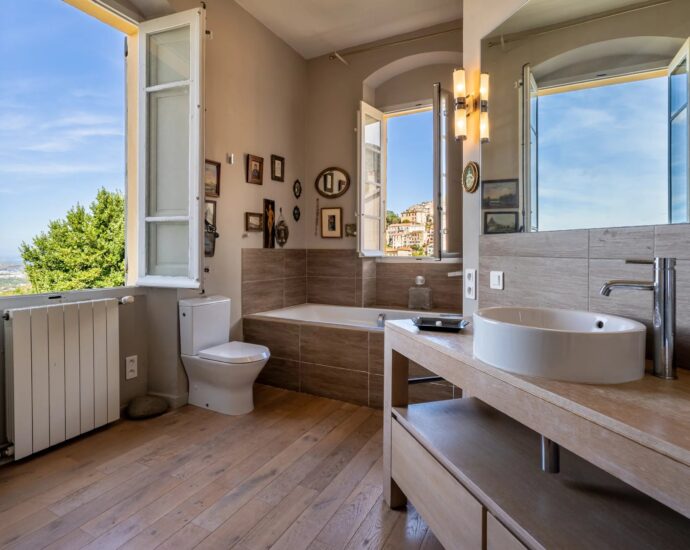 Oletta, 7 bedroom villa, Maison de Maître, one outbuilding, heated pool, close to beaches