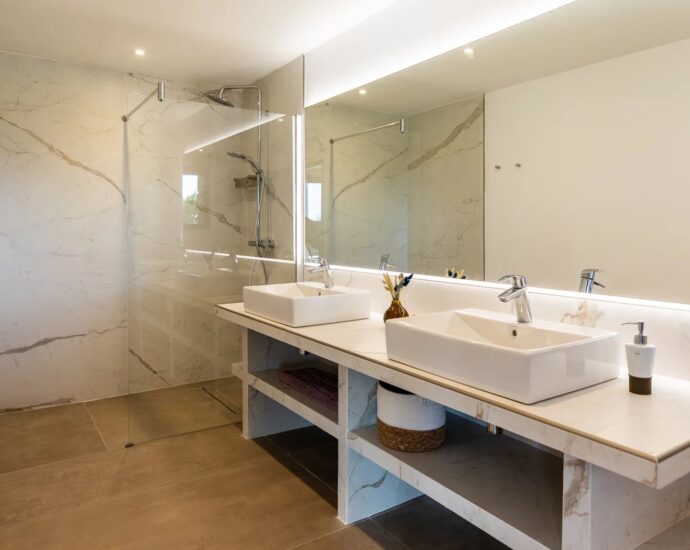 Arasu, villa d’architecte, 7 chambres, piscine, vue mer, plage à pied