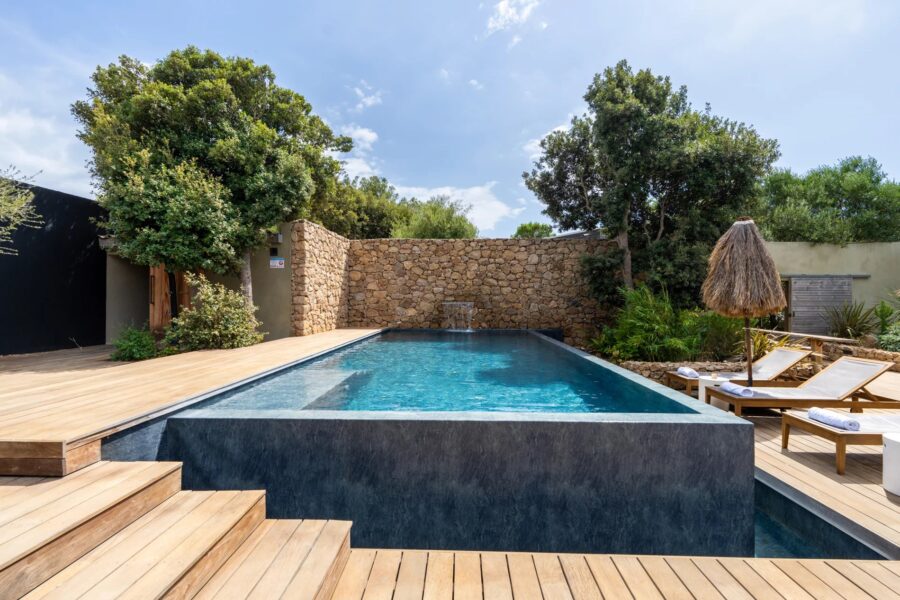 Exclusivité, Bonifacio, hôtel 4 étoiles, 10 suites privatives, piscine