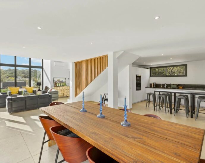 Porto-Vecchio, Arasu, Saint-Cyprien, villa d’architecte, 7 chambres, piscine, plage à pieds