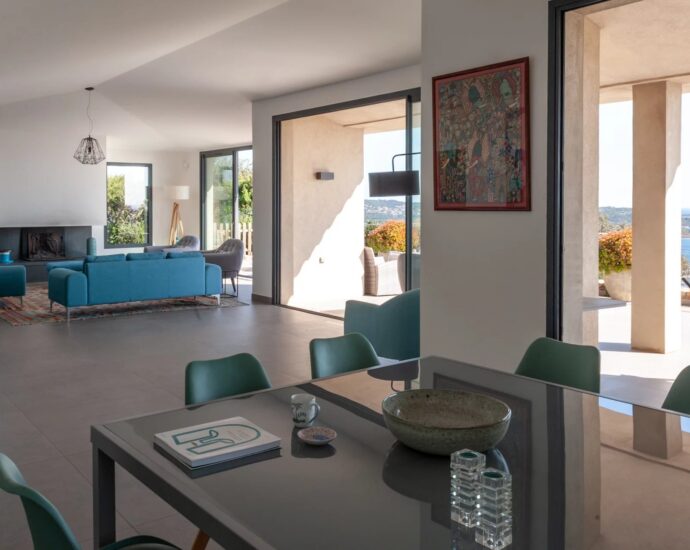 Cala Rossa, Domaine de la Tour, Villa vue mer panoramique, 7 chambres, piscine, plage à pied