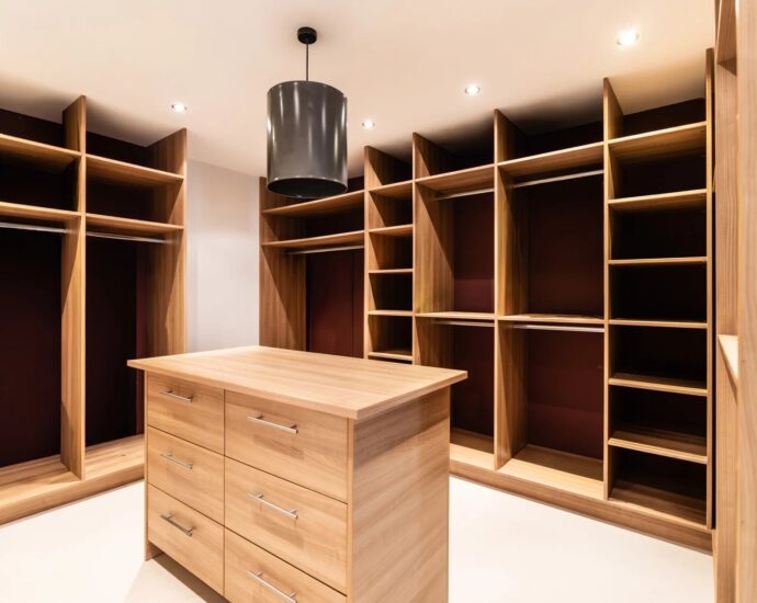 Exclusivité, Domaine de Cala Rossa, La Testa, Propriété exceptionnelle pied dans l&rsquo;eau, 2 villas, 7 chambres, piscine, plage à pied, vue mer panoramique