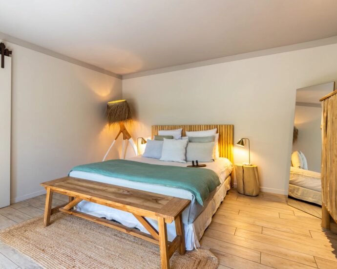 Exclusivité, Bonifacio, hôtel 4 étoiles, 10 suites privatives, piscine