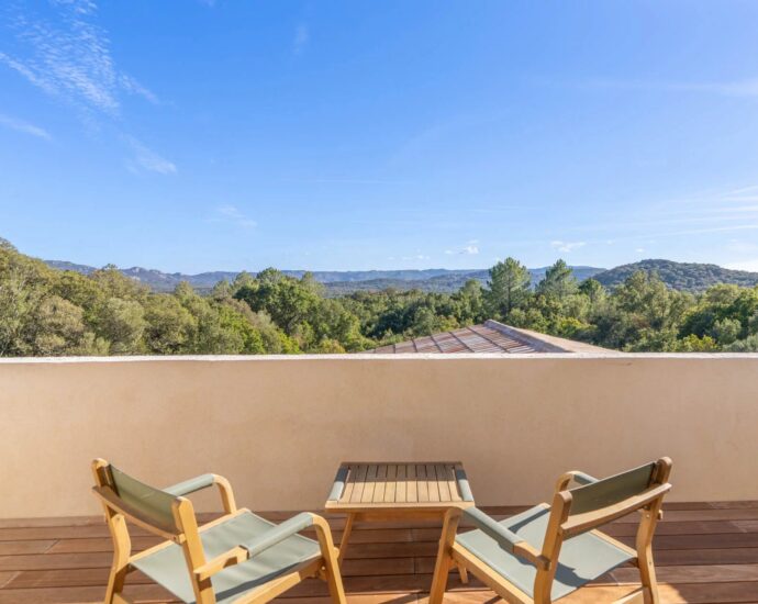 Sotta, Petra Longa Filippi, Villa 4 bedrooms, heated pool, mountain view, close to the beach