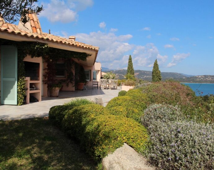 Cala Rossa, Domaine de la Tour, Villa vue mer panoramique, 6 chambres, piscine, plage à pied