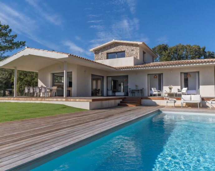 Sotta, Petra Longa Filippi, Villa 4 bedrooms, heated pool, mountain view, close to the beach