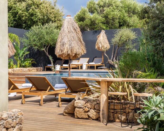 Exclusivité, Bonifacio, hôtel 4 étoiles, 10 suites privatives, piscine