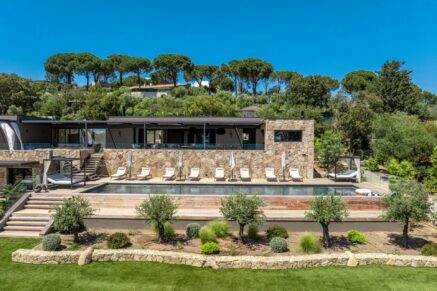 Caramontino, sea-view Hôtel Villa with panoramic views, 7 bedrooms, swimming pool, jacuzzi, fitness room, walking distance to the beach