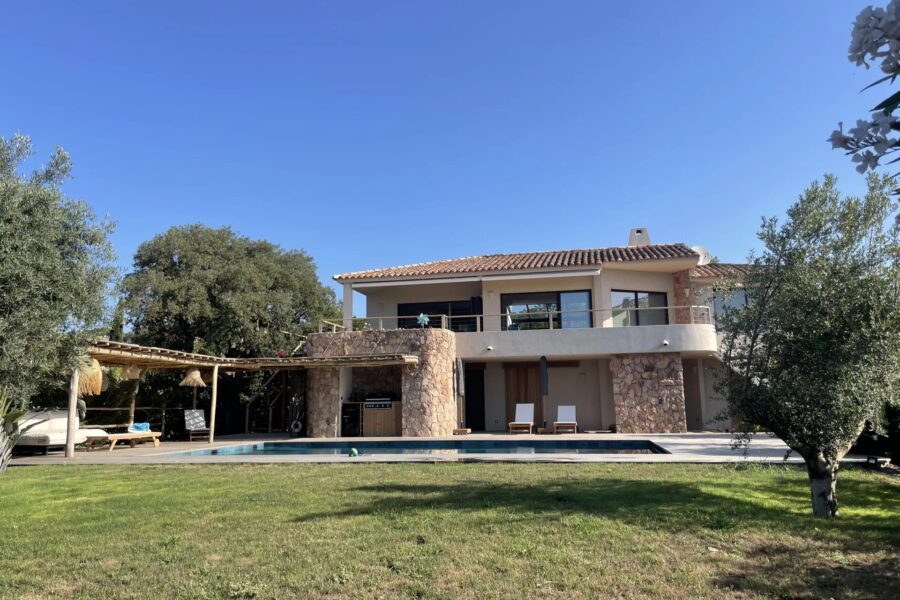 Capicciola, villa 5 chambres, piscine, vue mer, plage à pied