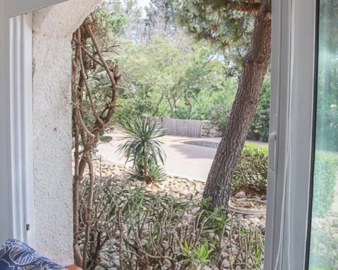 Porto-Vecchio, Domaine de Cala Rossa, appartement 1 chambre, plage à pied