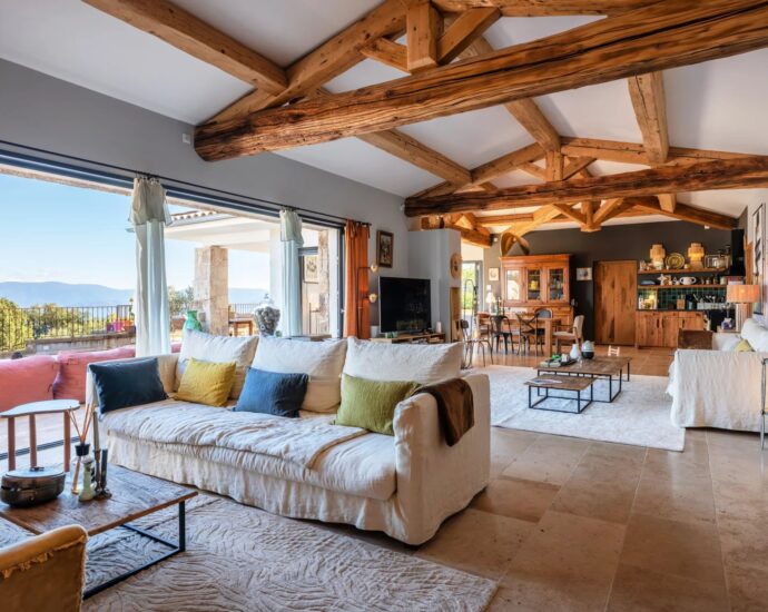 Exclusivité, Valinco, Villa d&rsquo;architecte, 7 chambres, Piscine, Vue mer panoramique, Proche plages