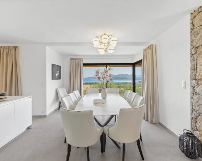 Saint-Cyprien, villa d’architecte, 7 chambres, piscine, vue mer, plage à pied